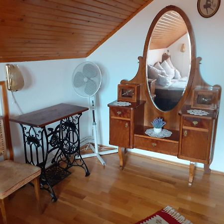 Miklai Ház Apartamento Szigliget Exterior foto